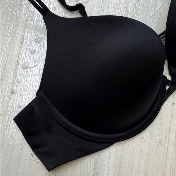 Victoria's Secret Sleek Black Very Sexy Push-Up Bra - Picture 5 of 12